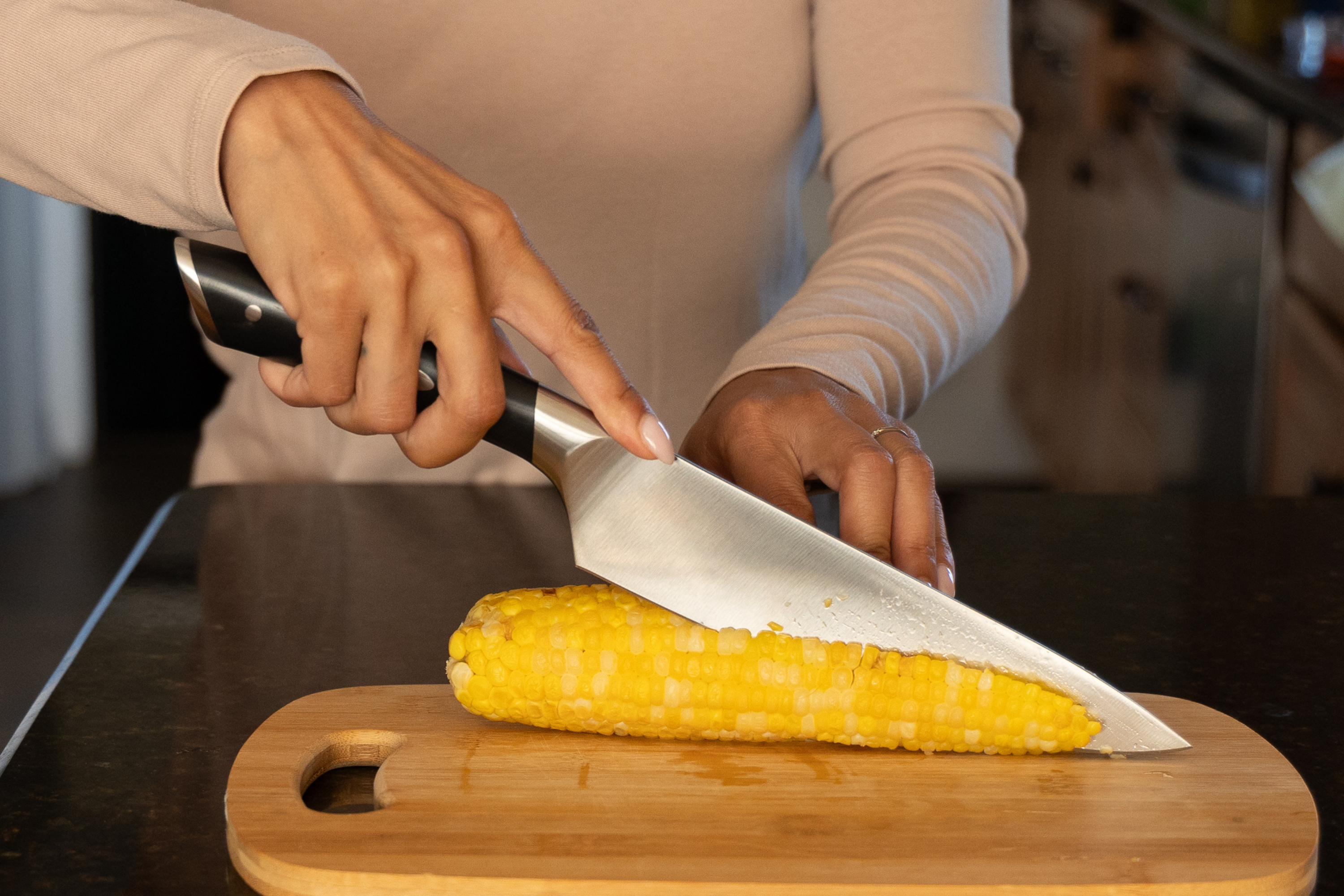 Mastering Corn on the Cob: Essential Knife Skills and Pro Tips 